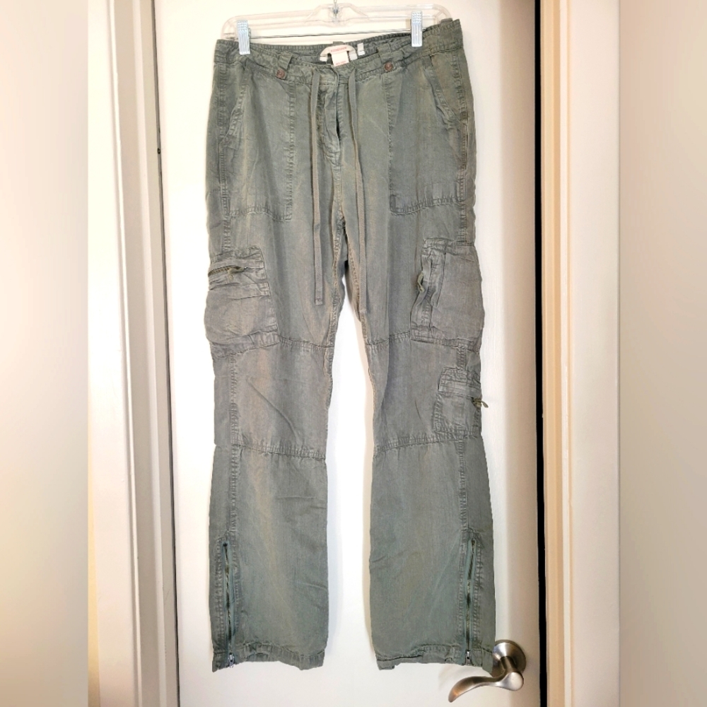 Green casual pants